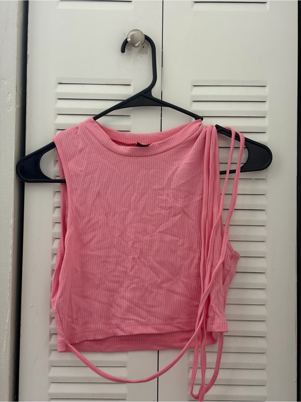 SHEIN Pink Ribbed Sleeveless Crop Top with waist ties